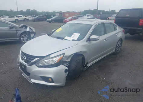 2017 Nissan Altima 2.5 Sv z USA, uszkodzony, nr VIN 1N4AL3AP4HC148936